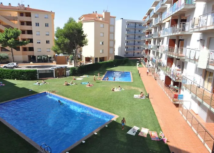 RNET - Apartments Roses Les Marines